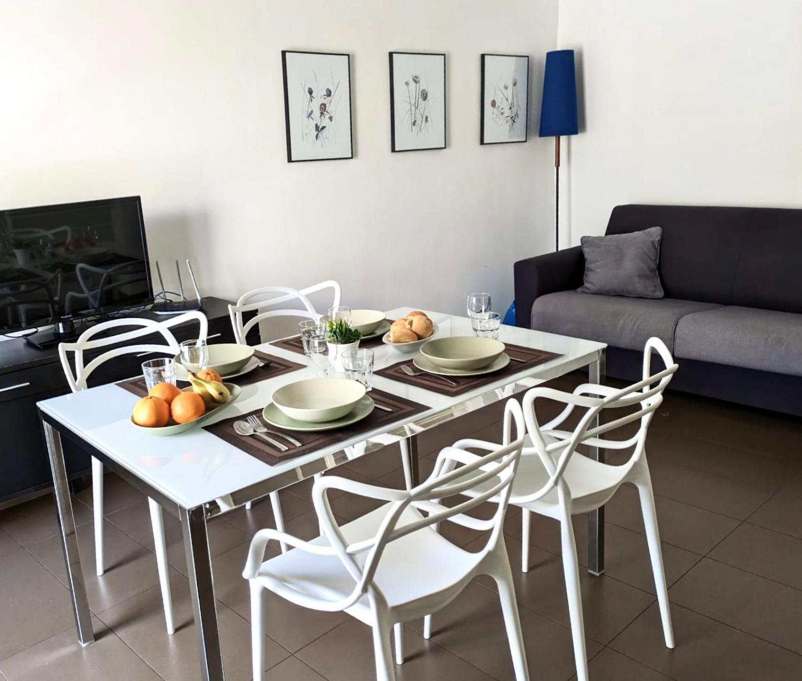 Mare Del Sud , Lovely Apartment With Sea View Поцало Екстериор снимка